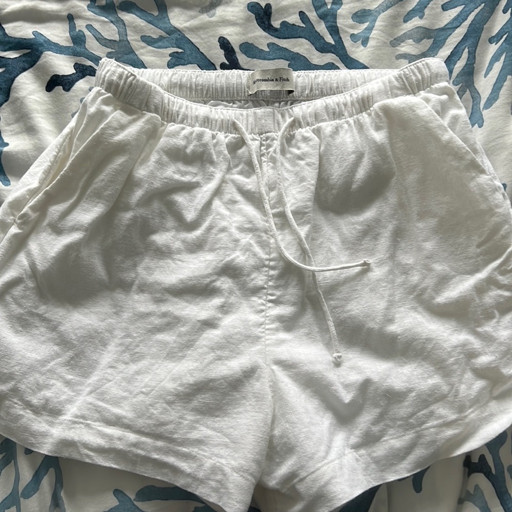 Abercrombie linen blend pull on shorts